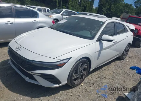 2024 Hyundai Elantra Sel z USA, uszkodzony, nr VIN KMHLS4DG2RU665943